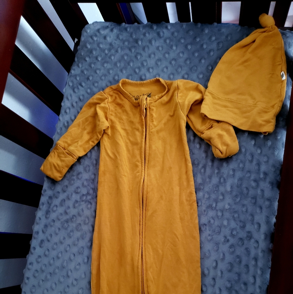 Free birdees newborn marigold bamboo gown and hat set.